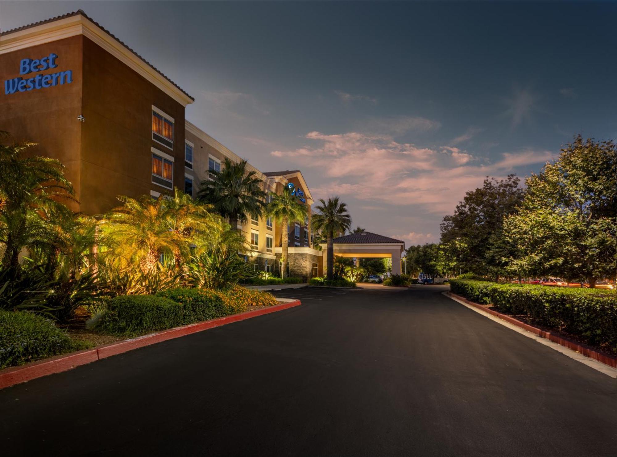 Best Western Ontario Mills Mall Εξωτερικό φωτογραφία