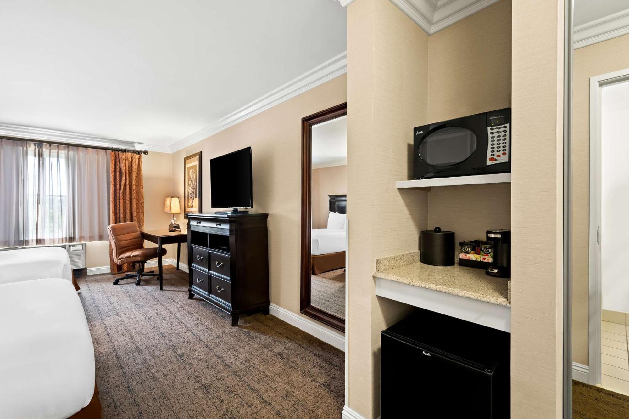 Best Western Ontario Mills Mall Εξωτερικό φωτογραφία