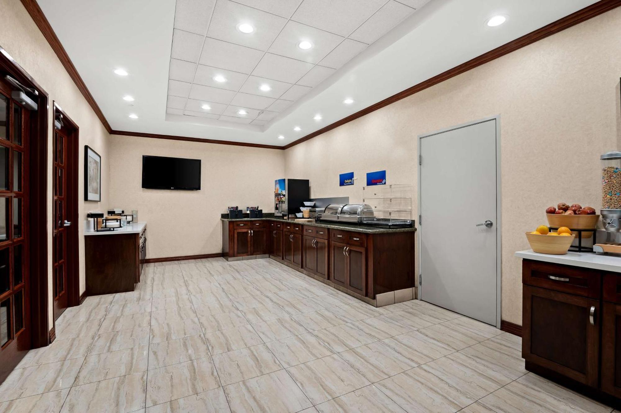 Best Western Ontario Mills Mall Εξωτερικό φωτογραφία